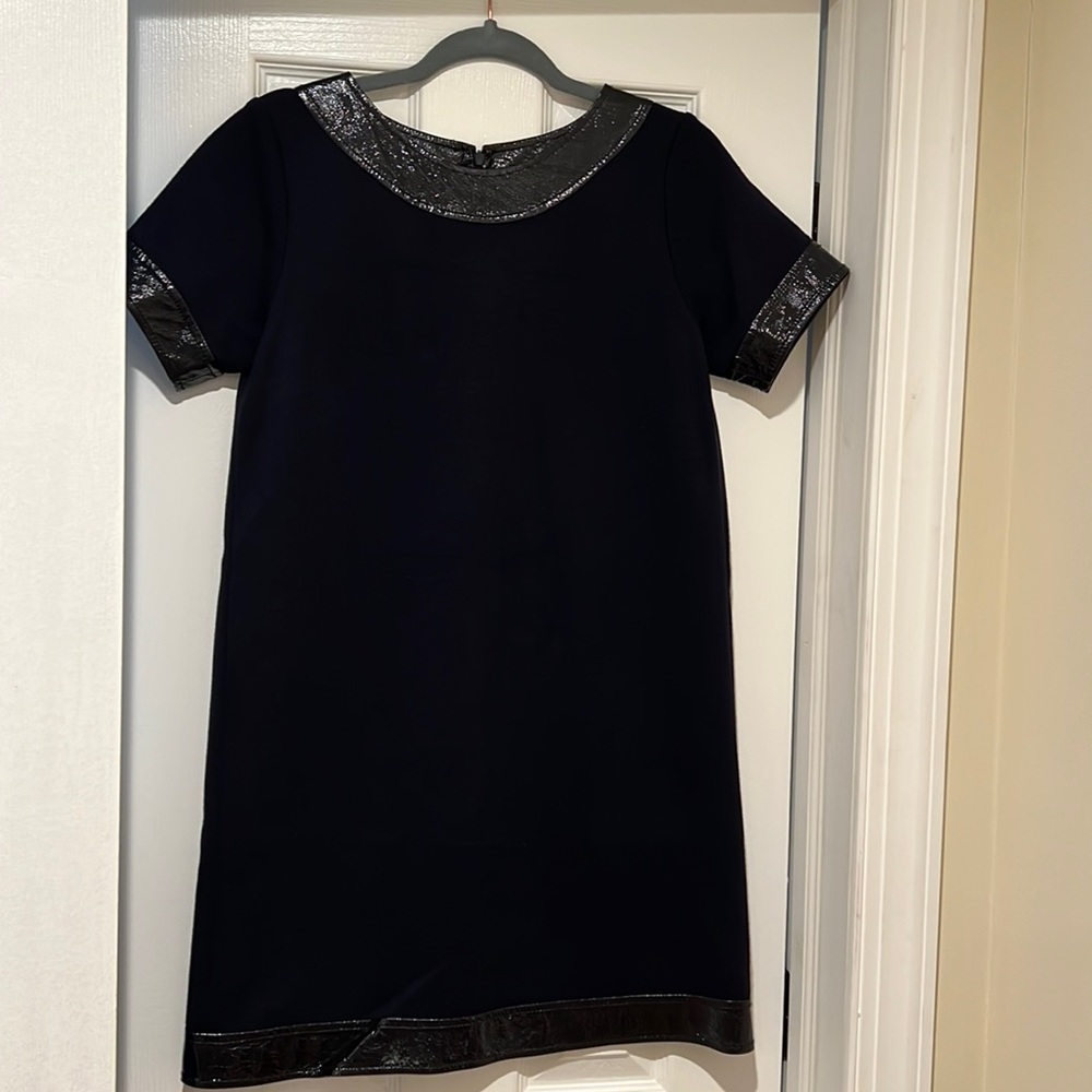 Gorgeous mini navy dress